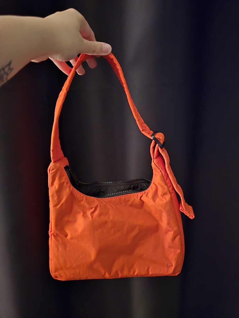 BAGGU tomato mini shoulder Bag - Picture 2 of 4